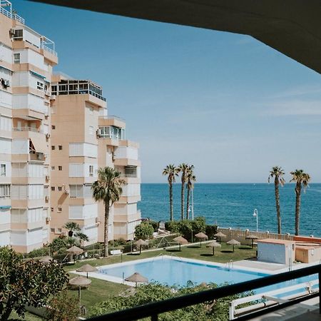 Apto Primera Linea De Playa Malaga Luaran gambar